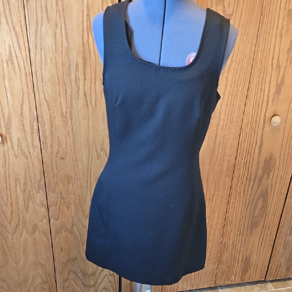 Black Sleeveless Dress